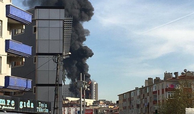 حريق يشتعل بعدة طوابق بمستشفى في إسطنبول