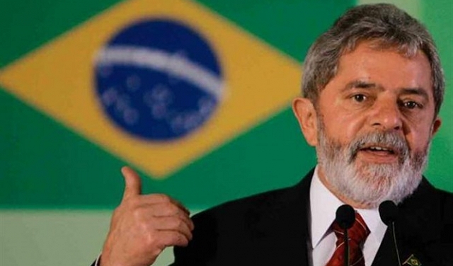 الرئيس البرازيلي الأسبق يسلم نفسه للشرطة ويدخل السجن