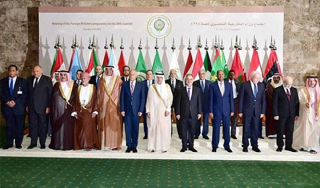 فلسطين وسورية ..الحاضر غائب بمؤتمر القمة العربية