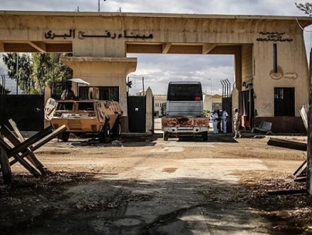 فتح معبر رفح استثنائيا ليوم واحد لعودة العالقين