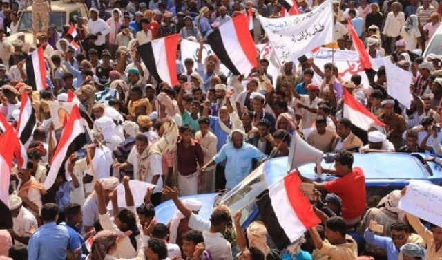سكان حديبو اليمنية يطالبون بإنهاء 