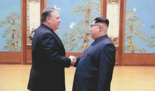 بومبيو يصل لكوريا الشمالية ويمهد لقمة ترامب-كيم