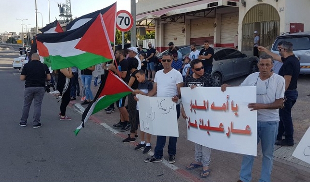 وقفتان احتجاجيتان نصرة لغزة في عكا وجديدة المكر