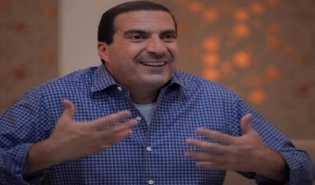 الداعية عمرو خالد يروّج لشركة دواجن باستغلال الدين 