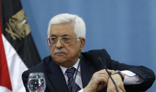 إسرائيل تبتز عباس بأزمة الرواتب بغزة