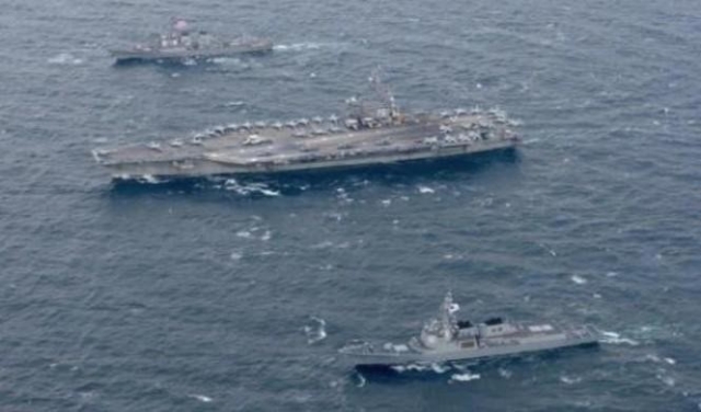 سفينتان حربيتان أميركيتان تُبحران في بحر الصين الجنوبي