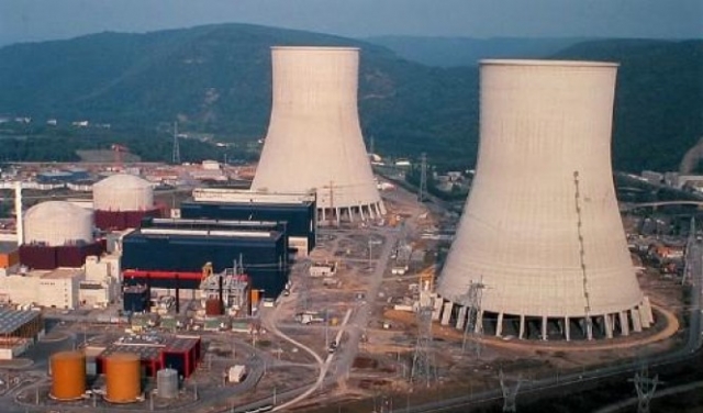 روسيا والأردن توقعان اتفاقية بناء مفاعل نووي 