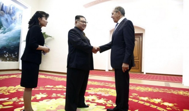 لافروف بِكوريا الشمالية لإجراء محادثات وكيم يشكو 