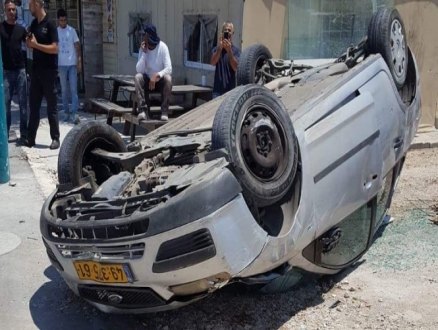 مطاردة بوليسية تنتهي بانقلاب سيارة في طمرة