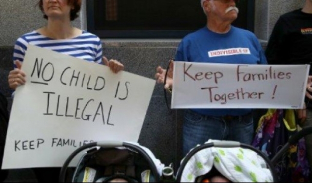 إدارة ترامب تحاول تبرير فصل أطفال المهاجرين عن ذويهم
