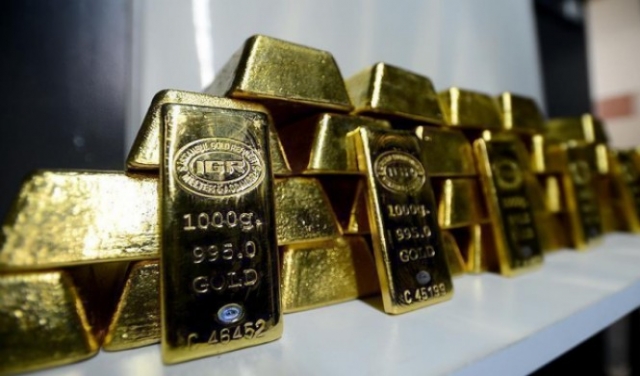 بفعل تراجع الدولار: ارتفاع عقود الذهب لأعلى مستوى بأسبوعين 