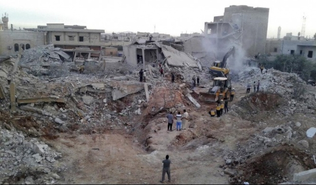 المرصد السوري: 44 قتيلا على الأقل في ضربات جوية على إدلب
