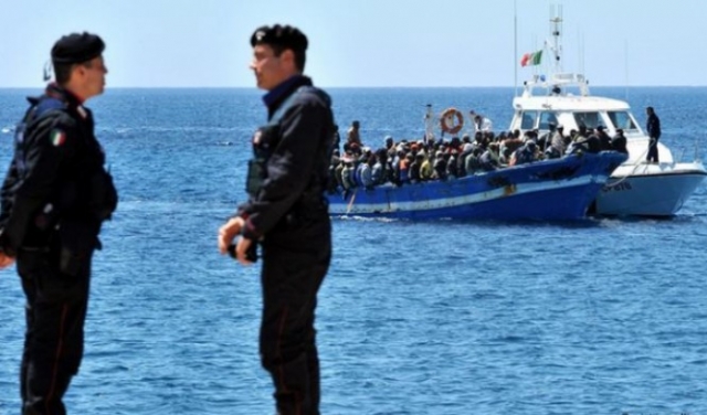 إيطاليا تمنع المزيد من سفن إنقاذ المهاجرين الرسو بسواحلها