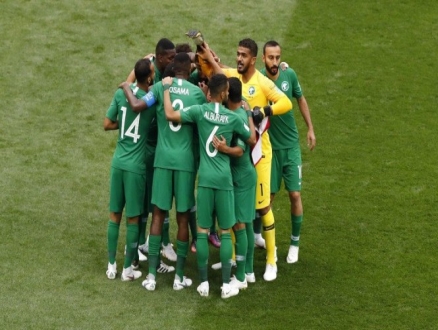 بعثة منتخب السعودية تنجو من حريق في الطائرة