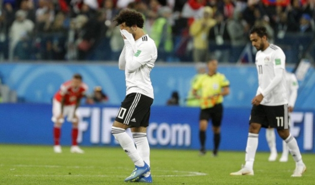 هزيمة قاسية تقضي على آمال مصر في مونديال 2018