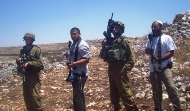 الخليل: مستوطنون يعتدون على فلسطينيين في تل الرميدة