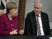 ألمانيا: اللاجئون وميركل في خطر بعد استقالة وزير الداخلية