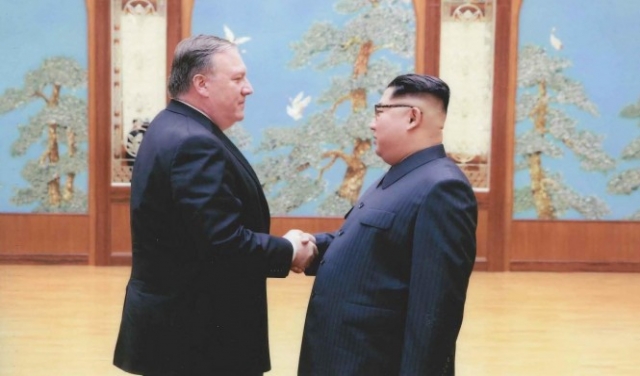 بومبيو يطير لكوريا الشمالية لإجراء مباحثات حول برنامجها النووي 