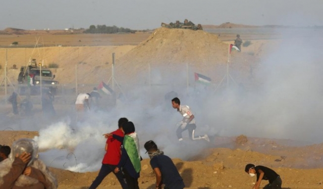 غزة: الاحتلال يعدم شابا ويصيب 150 آخرين