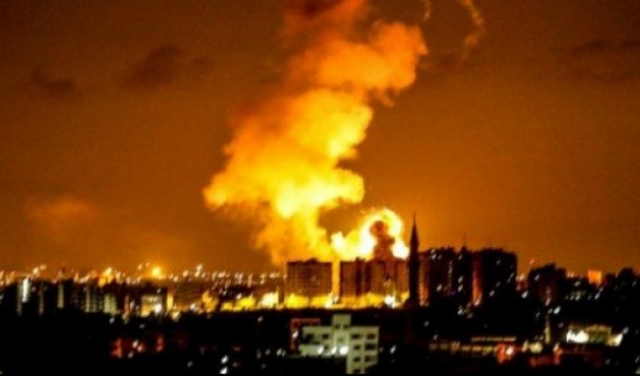 الاحتلال يقصف مواقع في قطاع غزة والمقاومة ترد بالصواريخ