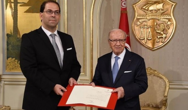 الرئيس التونسي ينحاز لنجله ويدعو رئيس الوزراء للاستقالة