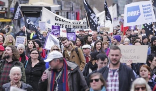 الآلاف يتظاهرون ضد سياسة احتجاز اللاجئين بأستراليا
