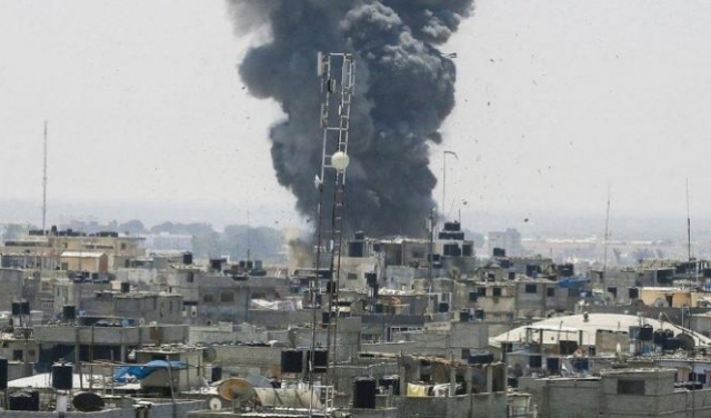 إسرائيل تضربُ التهدئة: مدفعية الاحتلال تقصف موقعًا في غزة