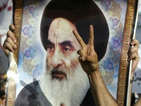 أعلى مرجع ديني في العراق يدعو للاستجابة لمطالب المتظاهرين