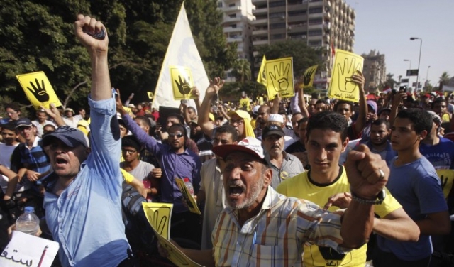 إحالة 75 مصريا للمفتي للبت بإعدامهم لمشاركتهم بـ