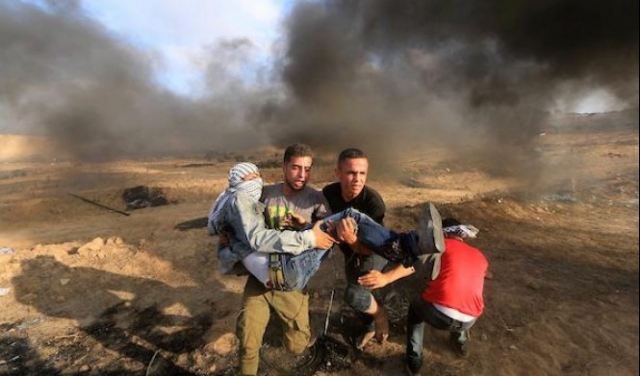 غزّة: شهيد وأكثرُ من 220 مُصابًا بسلاح الاحتلال
