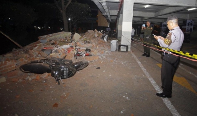 أندونيسيا: مقتل 32 في زلزال ضرب جزيرتَي لومبوك وبالي