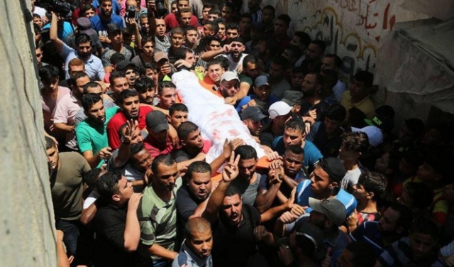 غزة تشيع شهيدي القسام: الاحتلال يرد على المبادرات بالدم