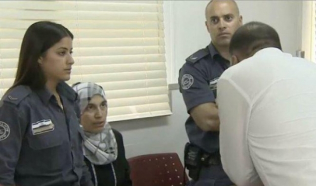 محكمة عسكرية تمدد اعتقال الكاتبة خاطر 12 يوما 
