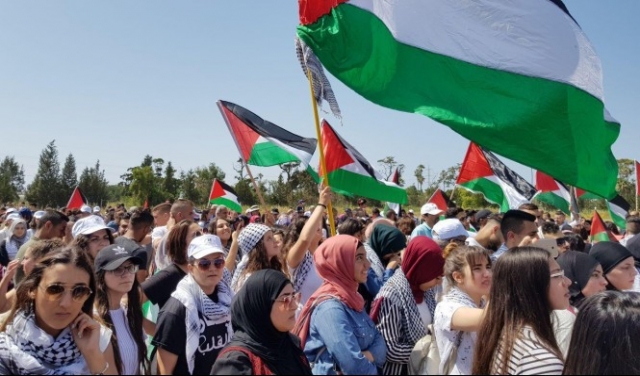 مثقفون فلسطينيون يناشدون نواب المشتركة تعليق عضويتهم بالكنيست