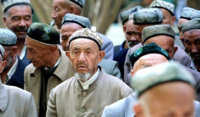 السلطات الصينية تحتجز مليون مسلم بمعسكرات 