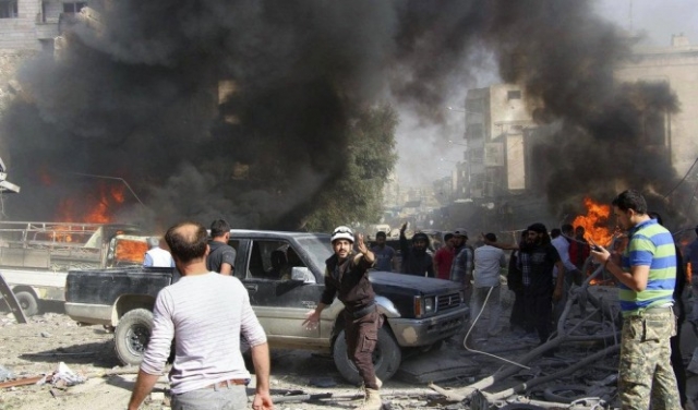 مقتل 32 على الأقل جرّاء انفجار بمستودع أسلحة بإدلب 
