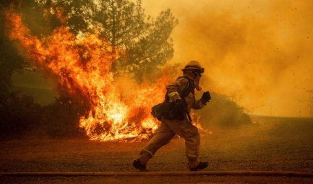 الولايات المتّحدة: حرائق ضخمة جديدة وتلوُّث كبير للهواء في كاليفورنيا