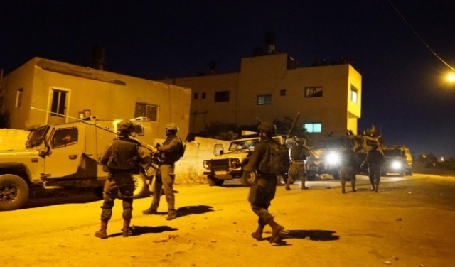 المستوطنون يعربدون بالضفة والاحتلال يعتقل 8 فلسطينيين