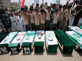 تحالف السعودية يقر بـ"أخطاء" بغارة أدت لمقتل 40 طفلا