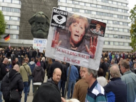 تظاهرات مناصرة وأخرى مناهضة للمهاجرين بألمانيا