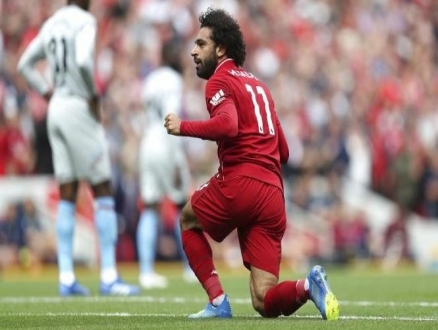 محمد صلاح ينال أولى جوائزه هذا الموسم