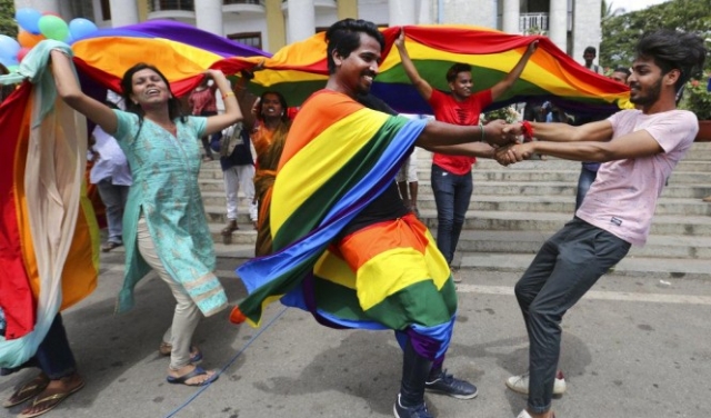 الهند تلغي قانون تجريم المثلية الجنسية المعمول به منذ القرن الـ19