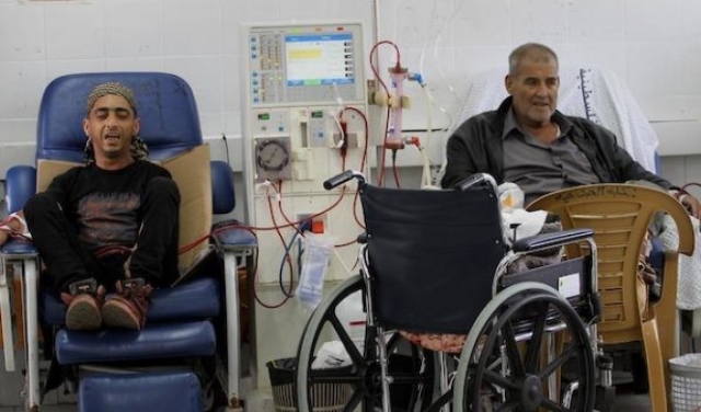 أزمة الوقود تنذر بتوقف المولدات الكهربائية بمستشفيات غزة