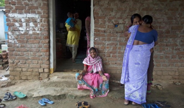 الهند: السلطات تستنفر إثر وفاة أكثر من 50 شخصا جرّاء الحمى