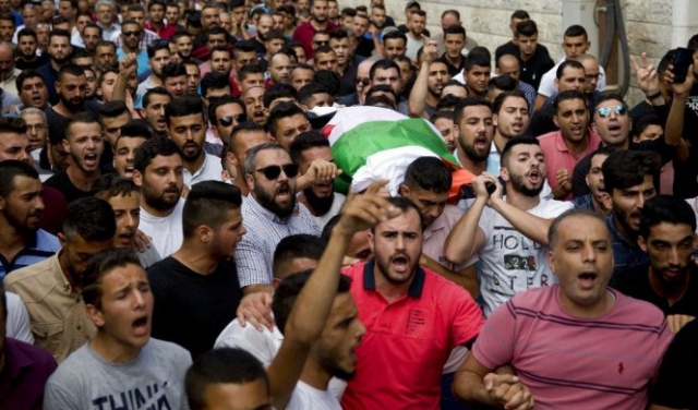 السلطة تطالب بحماية دولية للفلسطينيين ومحاكمة إسرائيل 