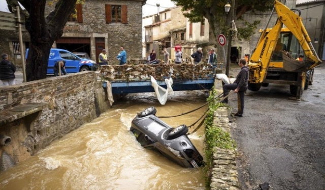 فرنسا: مصرع 13 شخصا جراء أمطار غزيرة غير مسبوقة