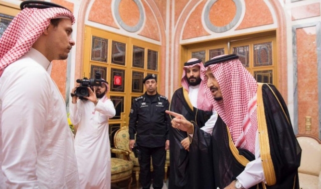 الملك السعوديّ وابنه 