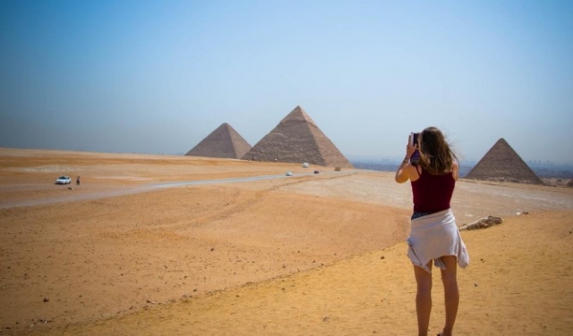 مصر: فرض وثائق تأمين لتشجيع السياحة