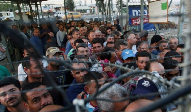 خطة إسرائيلية جديدة تدعي تحسين ظروف العمال الفلسطينيين