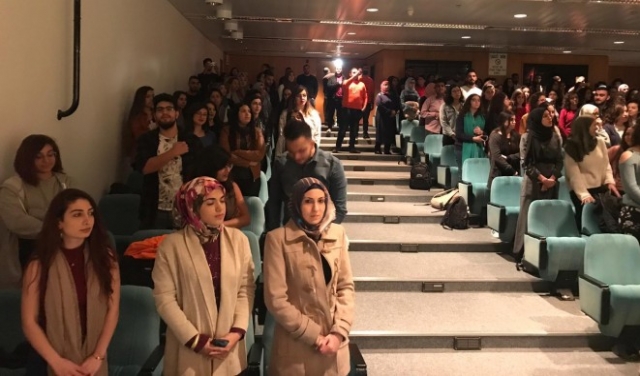 التجمّع الطلابي في جامعة حيفا يعرض مسرحيّة 
